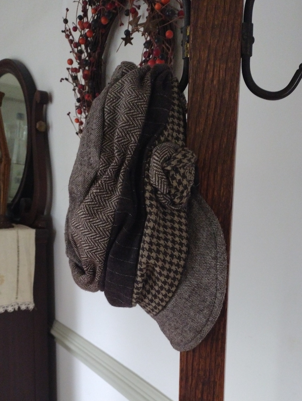 Brown Tweed Newsboy Cap - Classic Herringbone & Houndstooth With Rosette